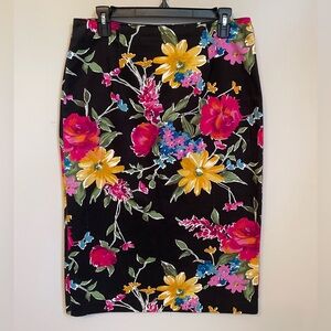 Intriguing Thread Vintage Floral Pencil Skirt